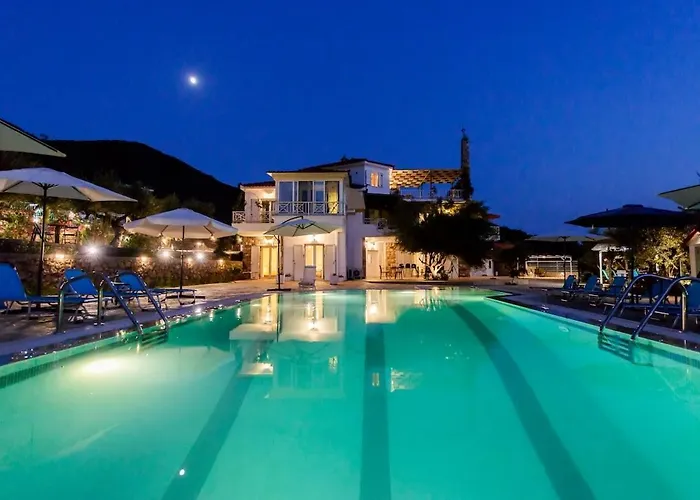 Needa's - Eros Loft With Infinity Pool
