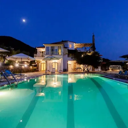 Needa's - Eros Loft With Infinity Pool