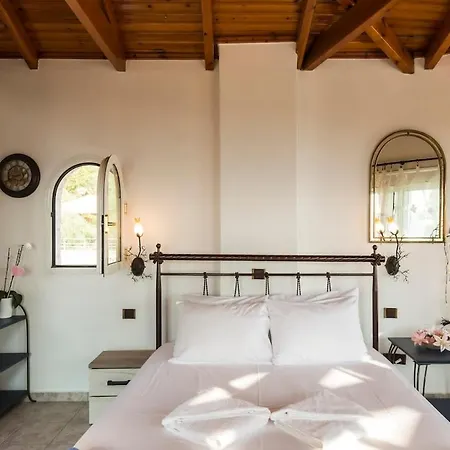 Needa's - Eros Loft With Infinity Pool *