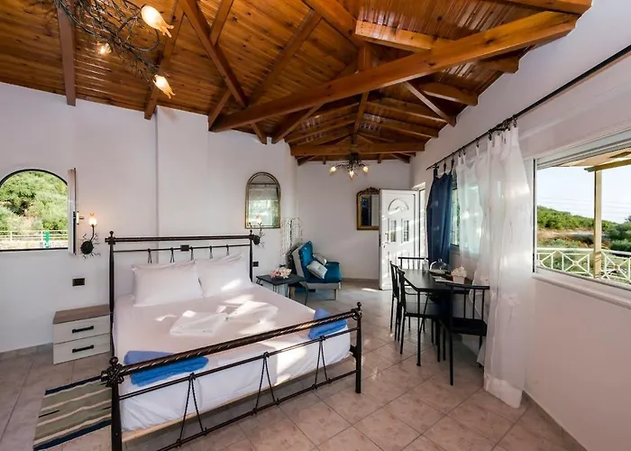 Needa's - Eros Loft With Infinity Pool *