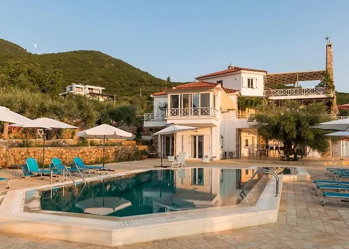 Needa's - Eros Loft With Infinity Pool